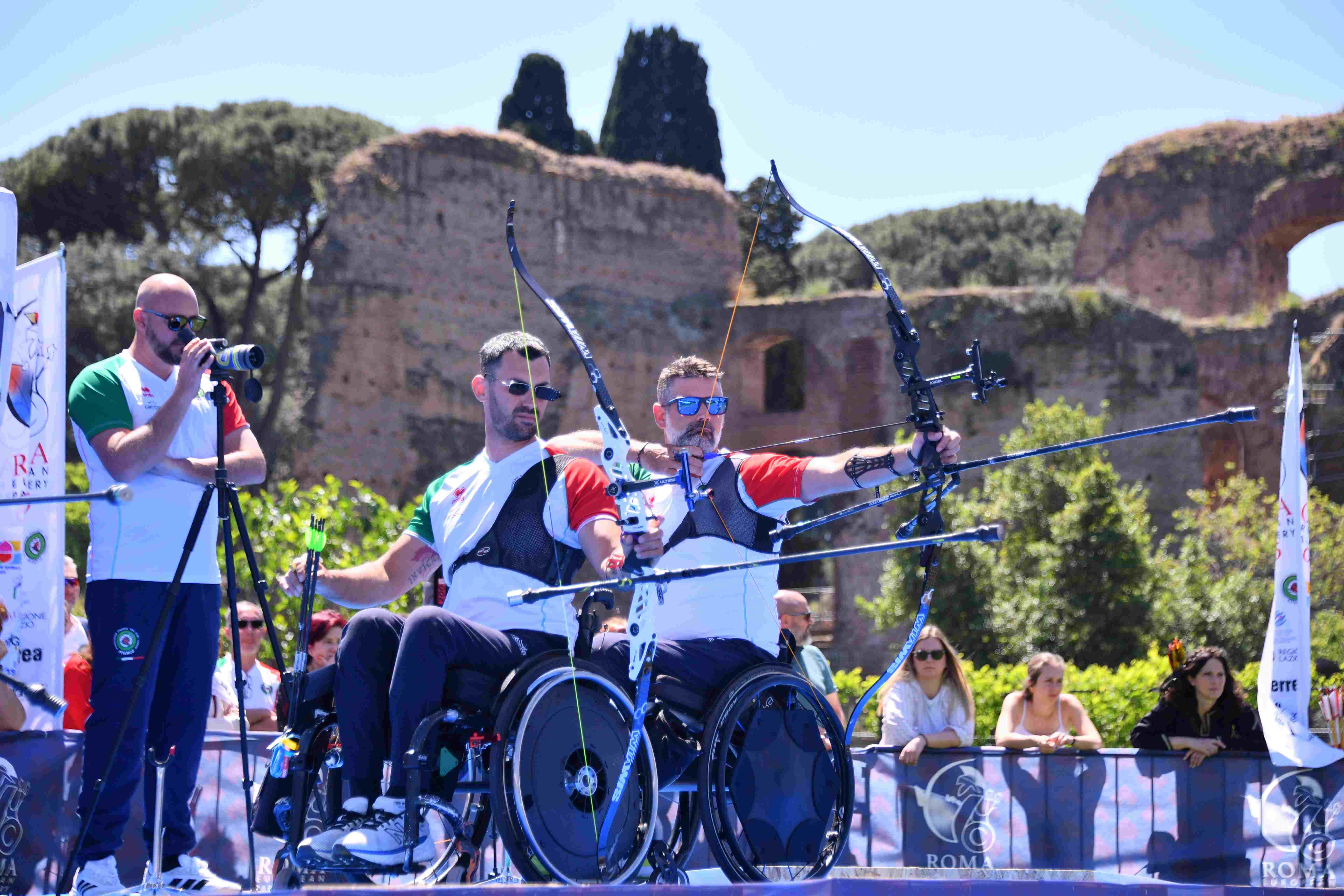 images/Bettoni_e_Travisani_oro_a_squadre_ricurvo.JPG