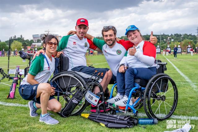 Paolo Tonon e Asia Pellizzari con Chiara Barbi e Fabio Fuchsova dopo la semifinale vinta e il pass per Parigi conquistato