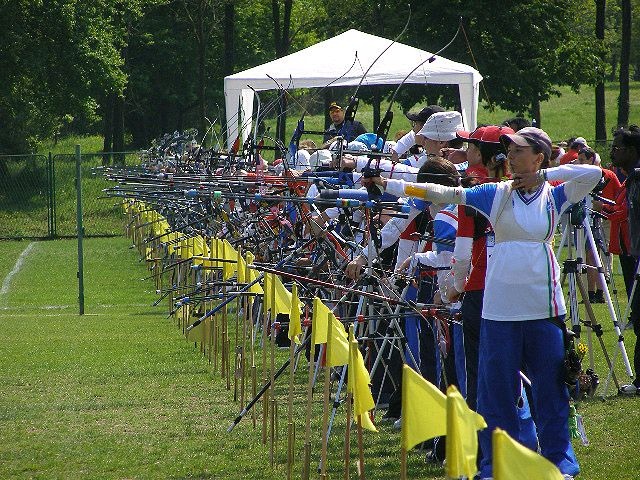 Sofia incorona gli azzurri: doppio oro a squadre