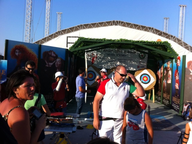 Michele Frangilli in mezzo ai fans a Riccione