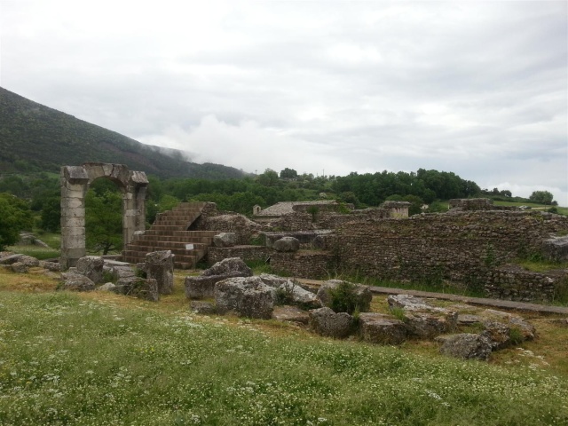Uno scorcio del sito archeologico di Carsulae