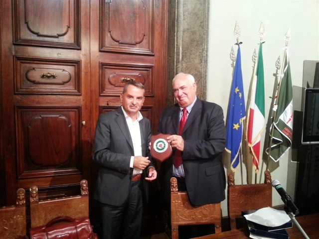 Il Segretario Generale Fitarco M.d.S. Alvaro Carboni con l'assessore allo sport della Regione Umbria Fabio Paparelli