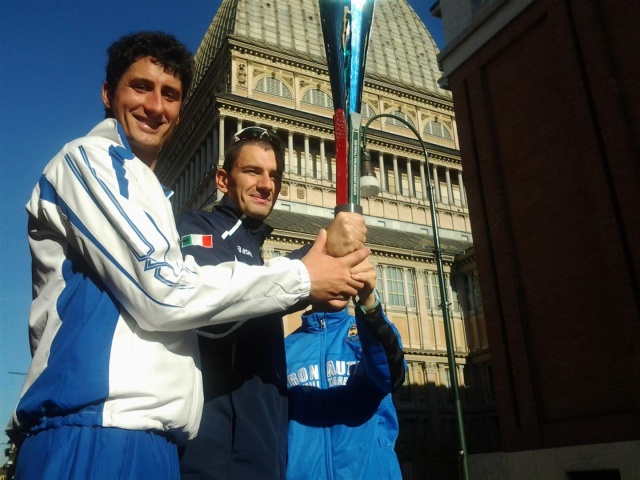 Giuseppe Seimandi tedoforo per le Universiadi Invernali 2013