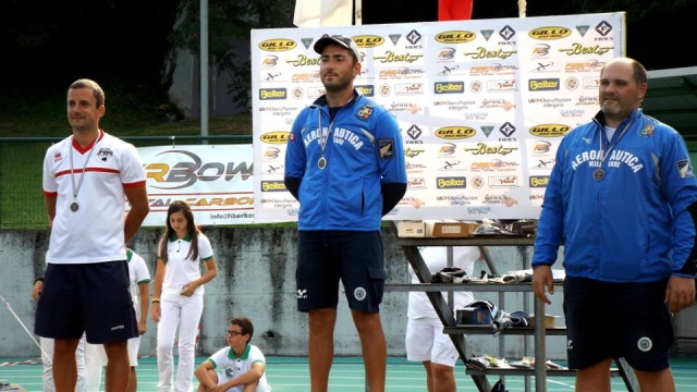 Il podio della gara di Olgiate Olona: oro Mauro Nespoli, argento Matteo Fissore e bronzo Michele Frangilli  