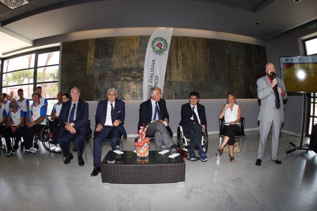 Da Sinistra il Segretario Fitarco Carboni, il Presidente Fitarco Scarzella, il Presidente CONI Malagò, il Presidente CIP Pancalli e il direttore generale Roma2024 Bianchedi