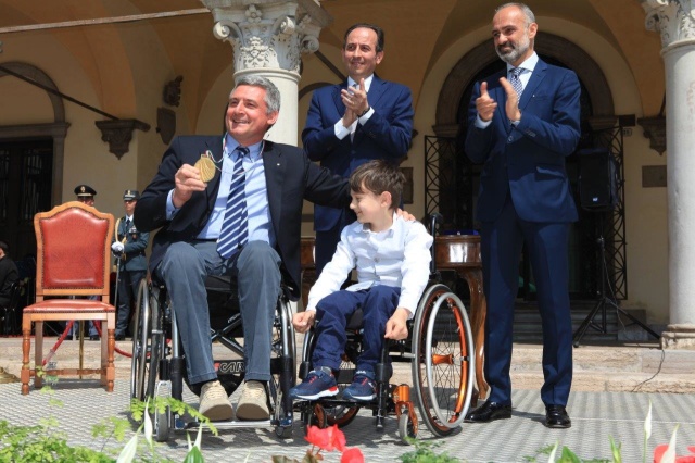 Consegnata la medaglia d’oro a Oscar De Pellegrin