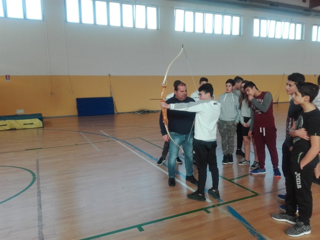 Tiro con l'arco al Liceo E. Fermi di Catanzaro