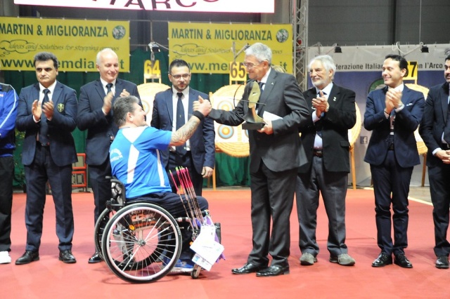 Alberto Simonelli miglior arciere paralimpico dell’anno