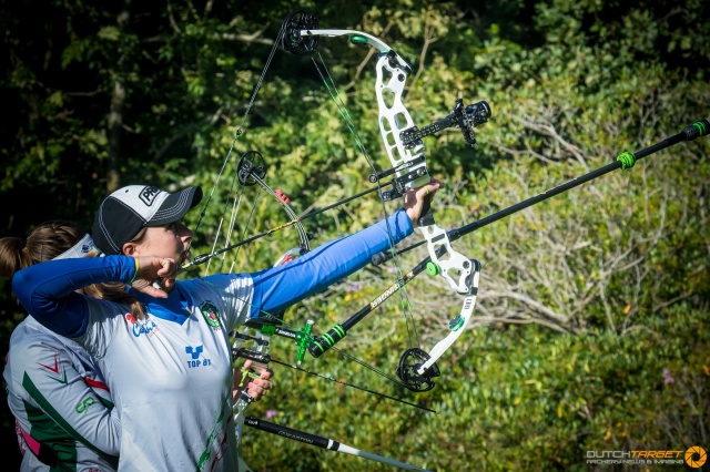 La campionessa del mondo Irene Franchini durante la finale per l'oro arco compound ai Mondiali di Dublino 2016 - Foto Dean Alberga