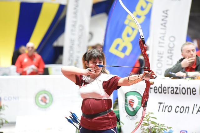 Sara Caramuscia campionessa arco olimpico