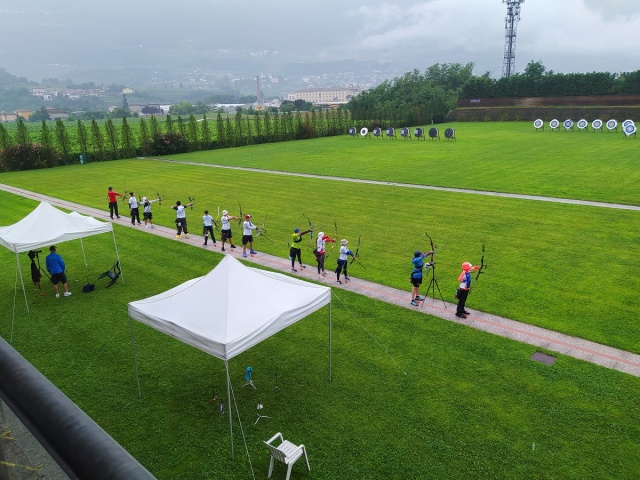 Gli azzurrini del compound al lavoro a Rovereto