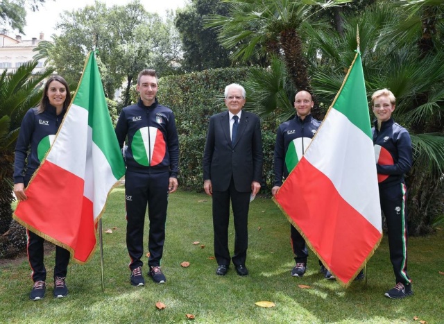 Tokyo 2020: Mattarella consegna il tricolore ai portabandiera