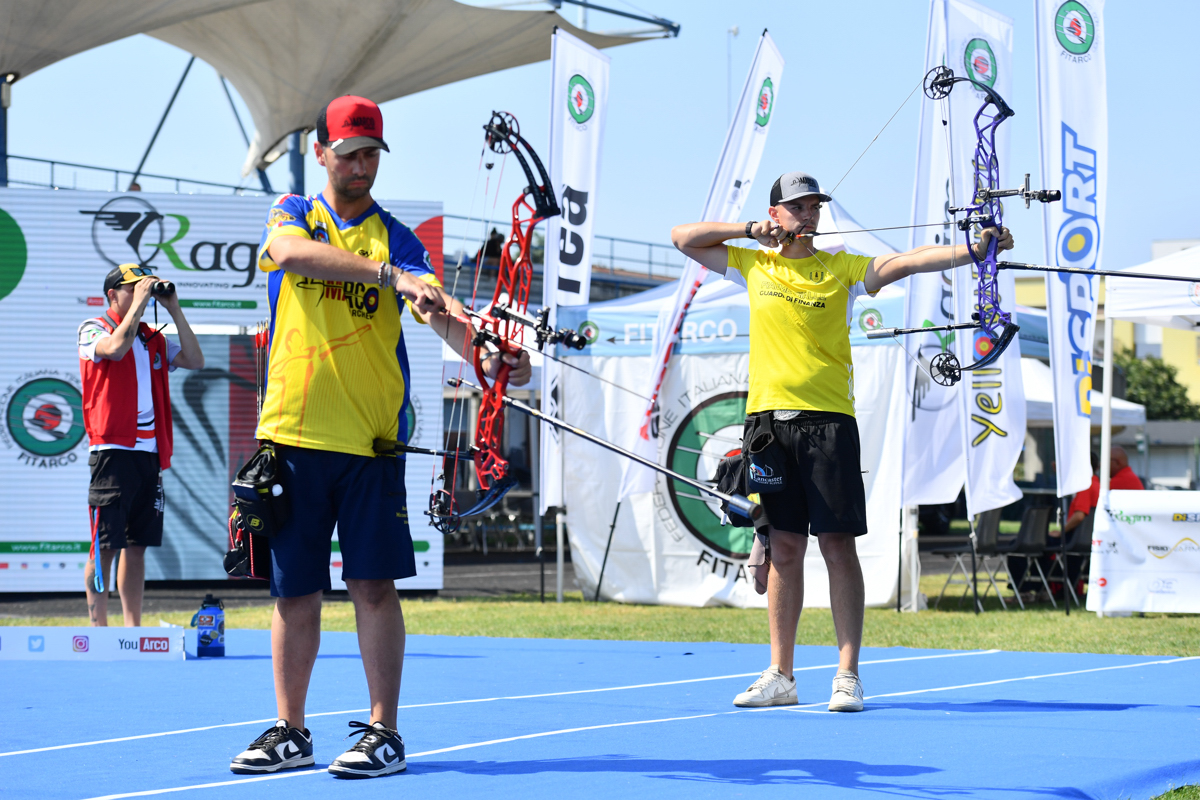 images/la_finale_compound_Godano-Seri.jpg