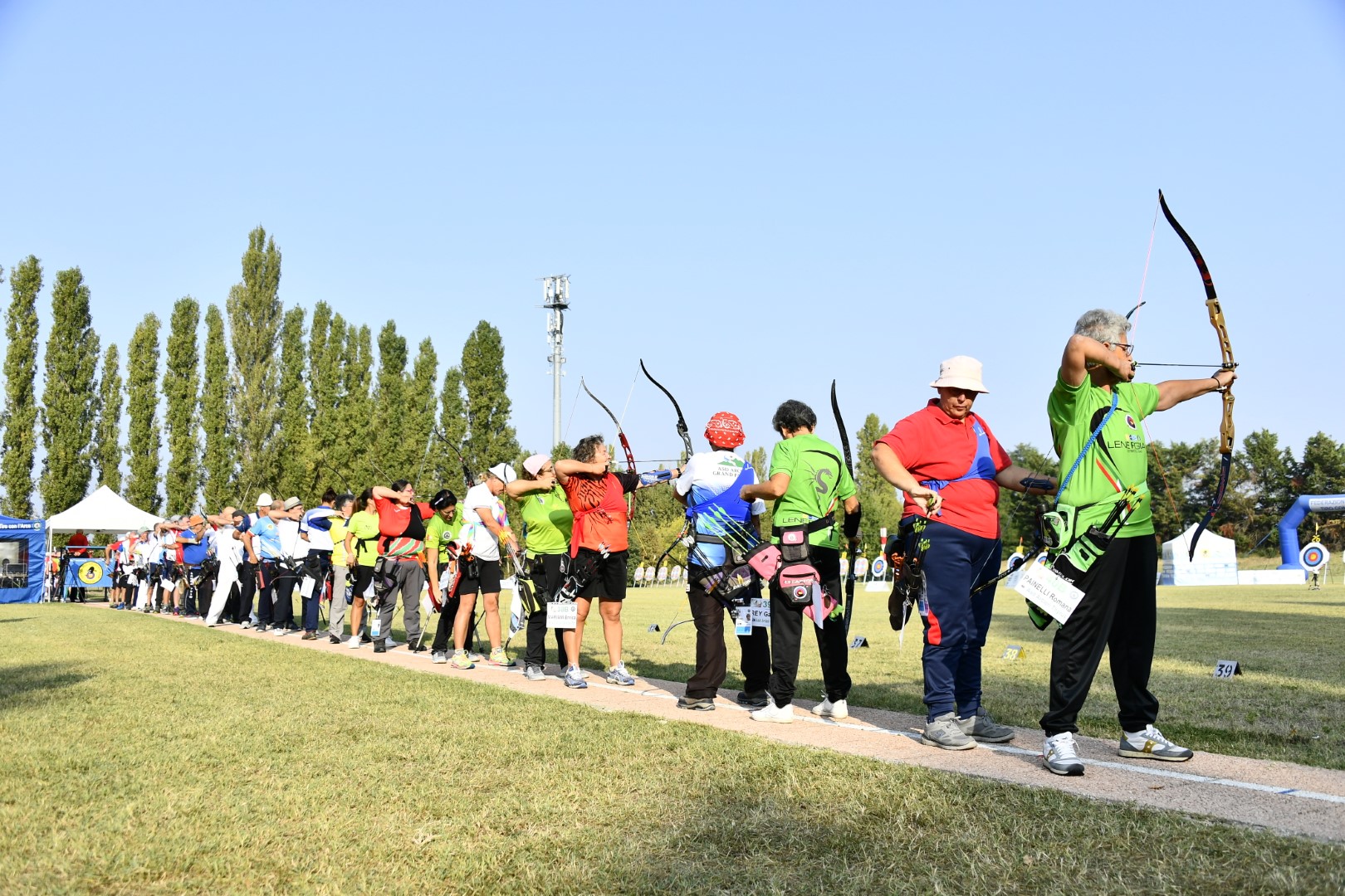 la linea di tiro dellarco nudo