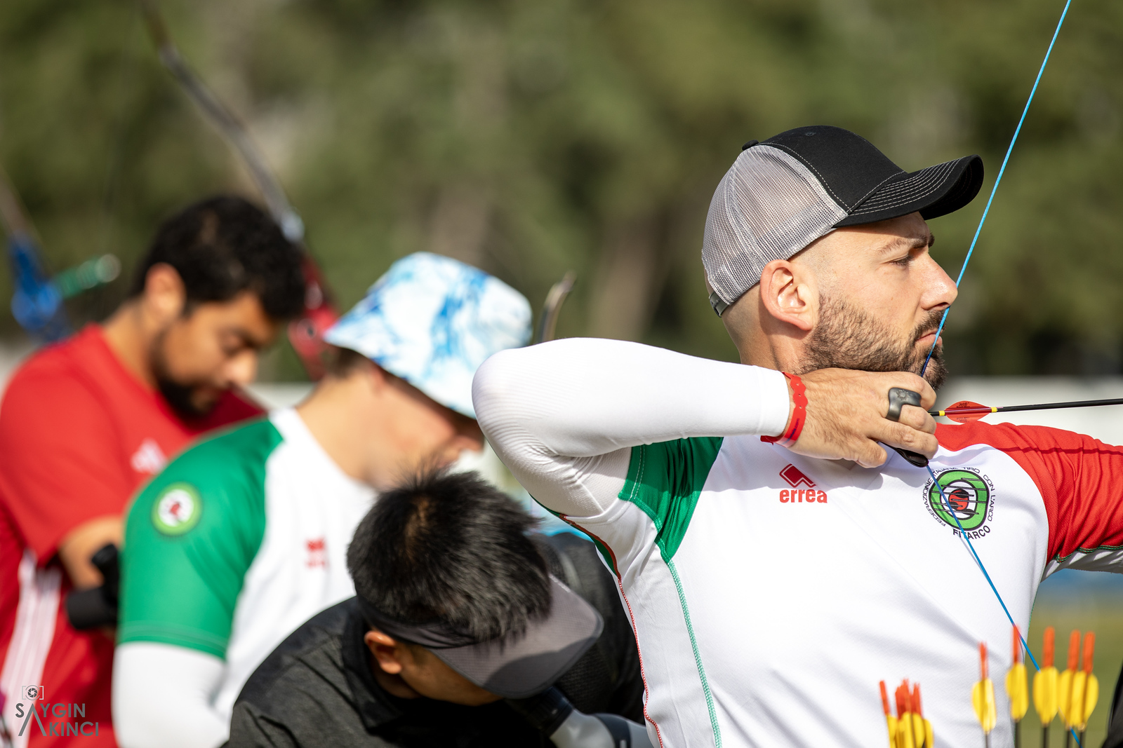 Spring Arrows, Nespoli primo dopo le qualifiche