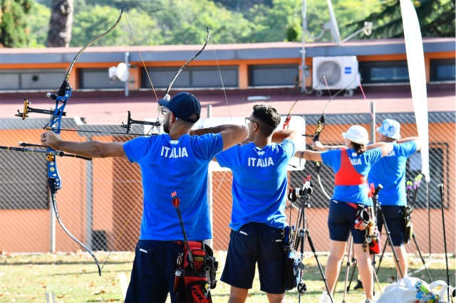 Gli azzurri dell'Olimpico tornano al lavoro a Tirrenia