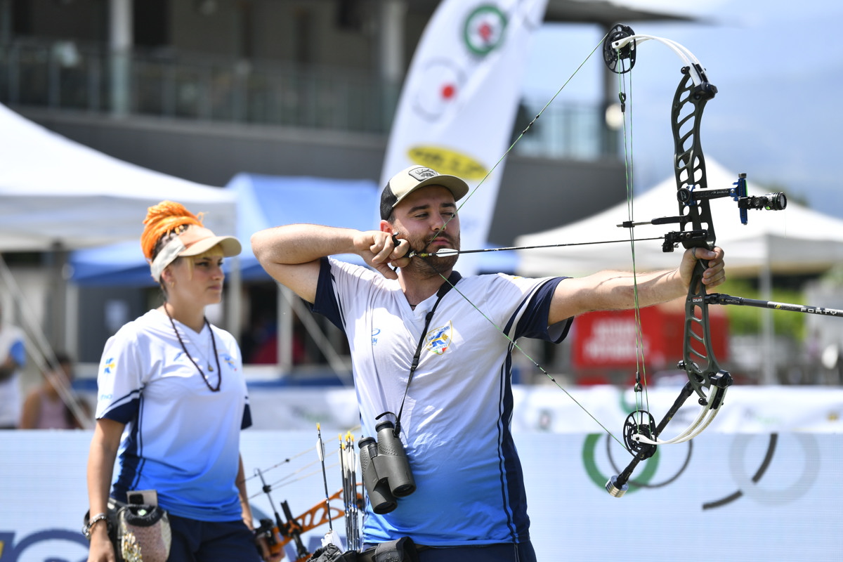 I padroni di casa del Kappa Kosmos Rovereto oro nel mixed team compound